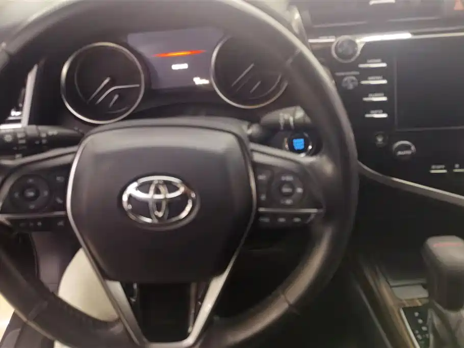 Camry 2018 2.5G Luxury Edition