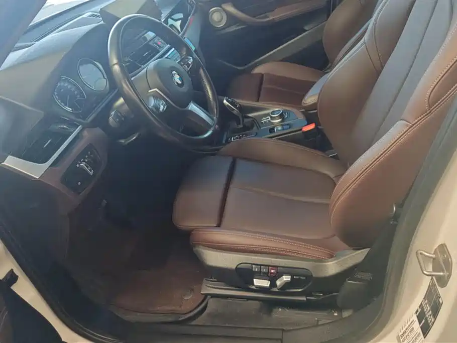 BMW X1 2022 sDrive25Li Leading Edition