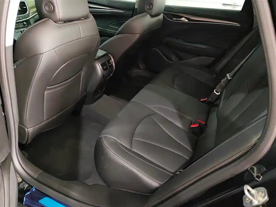 Buick LaCrosse 2022 652T Luxury