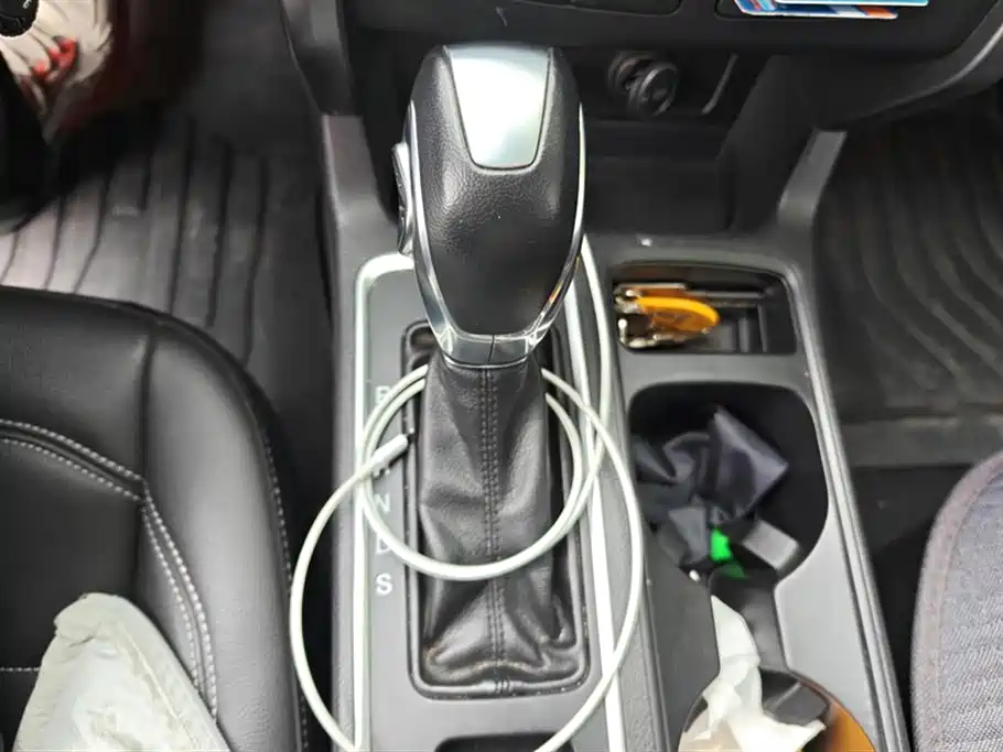 Ford Kuga 2019 EcoBoost 180 FWD Platinum Edition China VI