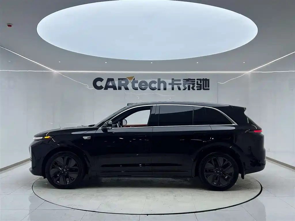 Range Rover 2020 3.0 L6 Heritage Extended Wheelbase Edition