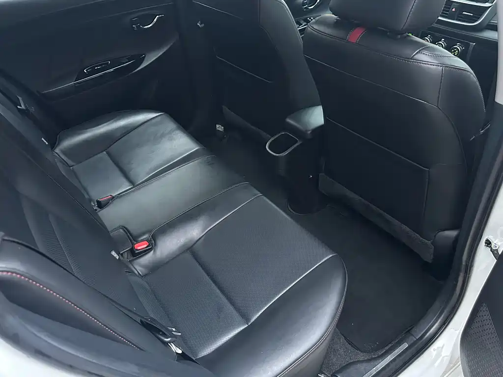 Yaris L 2020 1.5L CVT Premium