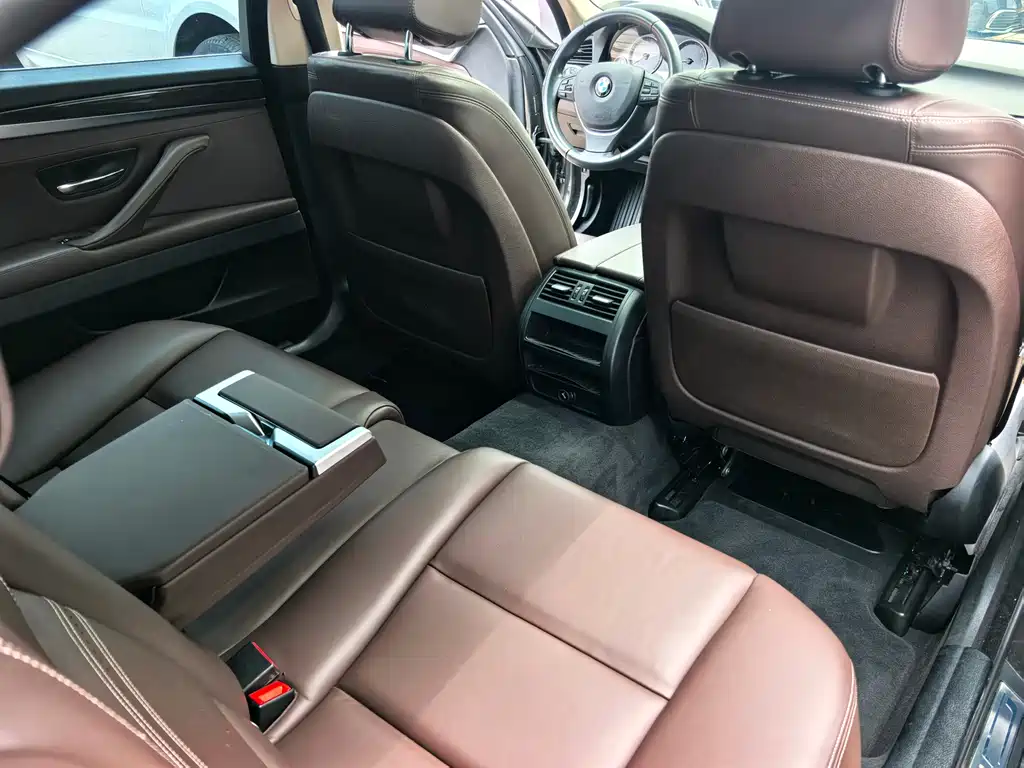 BMW 5 Series 2014 525Li Luxury Design Package