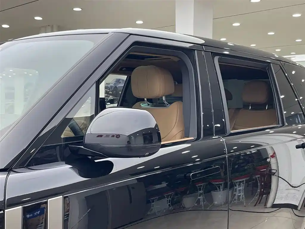 Range Rover 2023 Facelift 3.0 L6 400PS Autobiography LWB