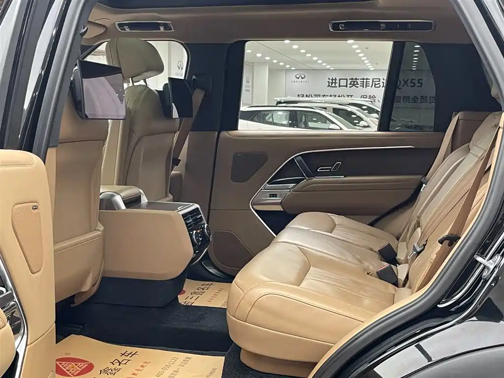 Range Rover 2023 Facelift 3.0 L6 400PS Autobiography LWB
