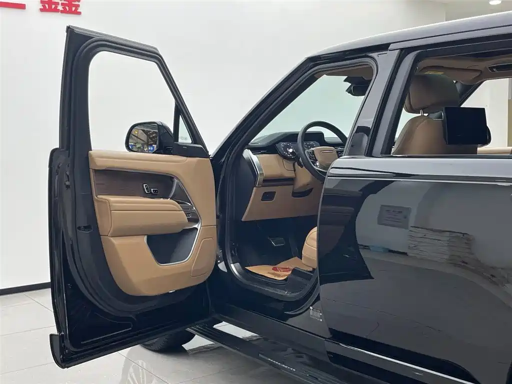 Range Rover 2023 Facelift 3.0 L6 400PS Autobiography LWB
