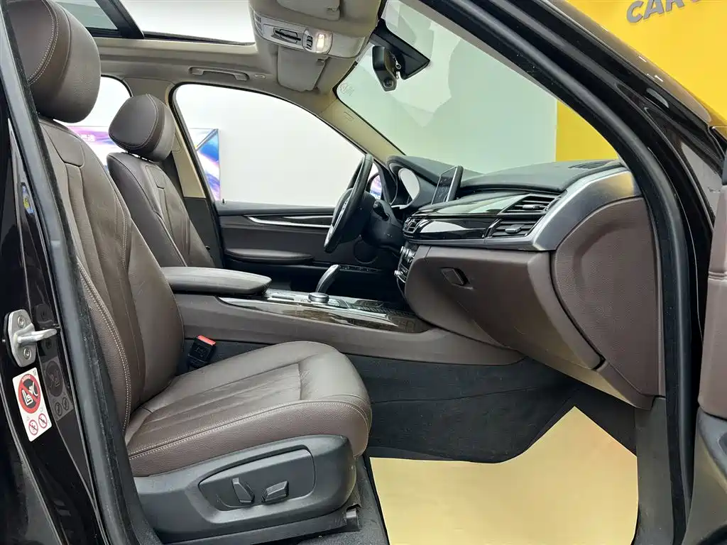 BMW X5 (Import) 2018 xDrive28i - фото 21