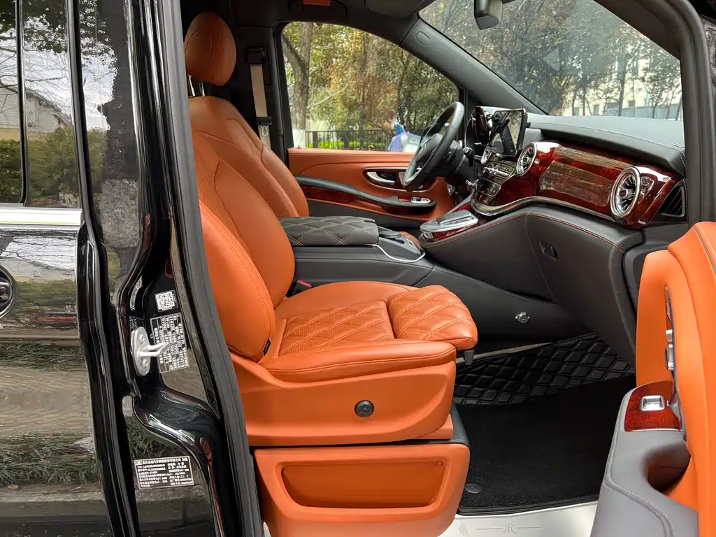 Mercedes-Benz V-Class 2022 V 260 L Long Wheelbase Luxury Edition
