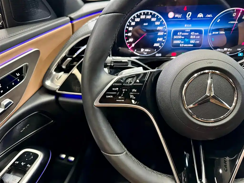 2024 Mercedes-Benz E 350 e L Plug-in Hybrid Sedan