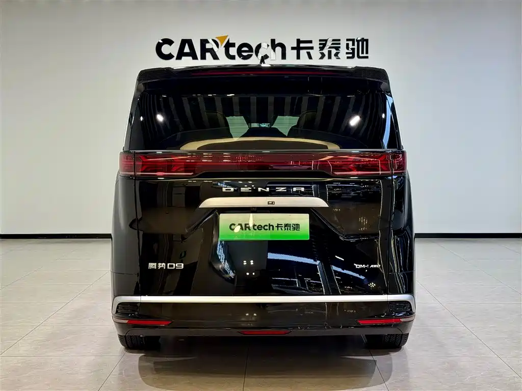 Denza D9 2024 DM-i 980 AWD Zunjong