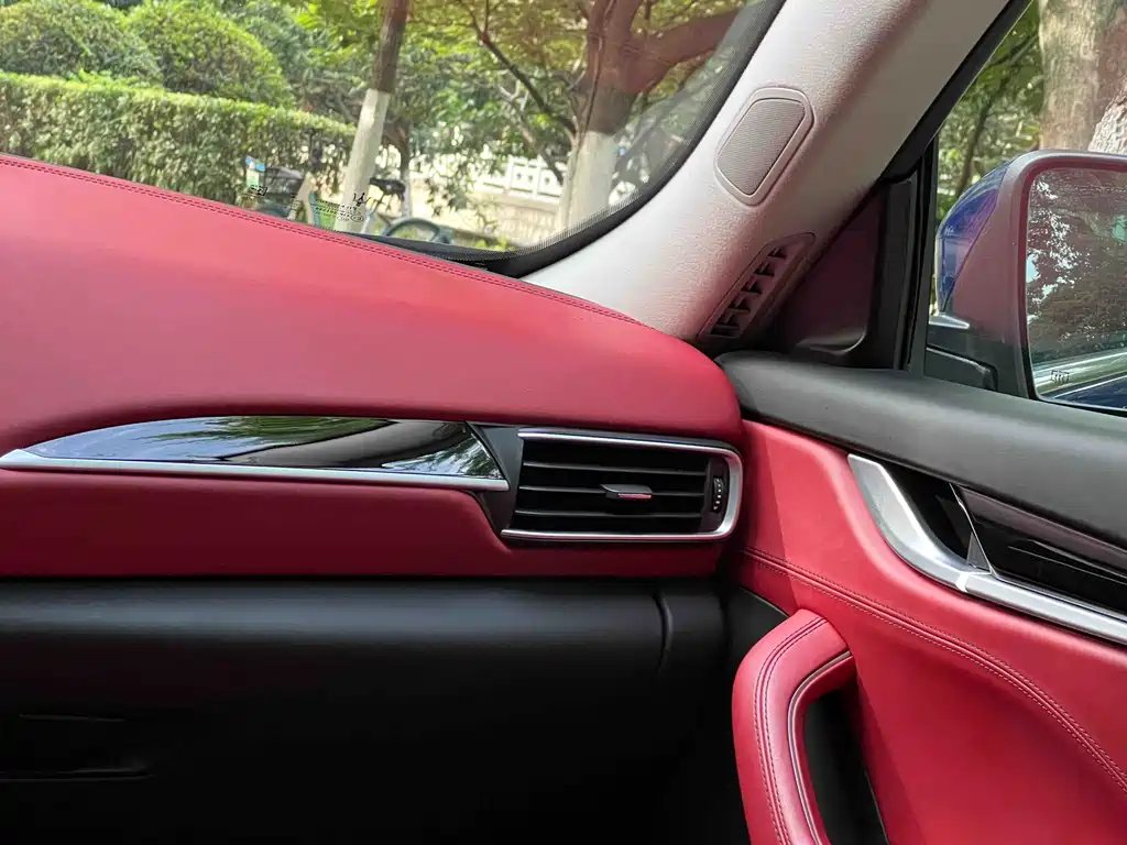 Levante 2018 3.0T Standard Edition