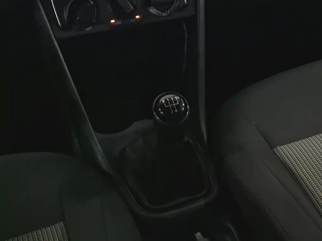 Volkswagen Polo 2018 1.5L Manual Comfort Edition