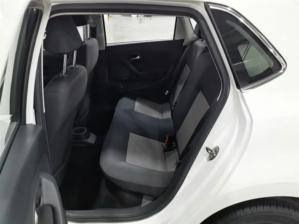 Volkswagen Polo 2018 1.5L Manual Comfort Edition