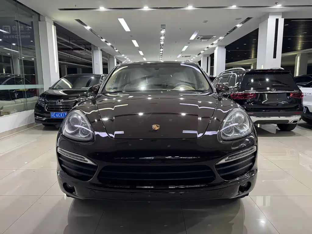 Porsche Cayenne S 2011