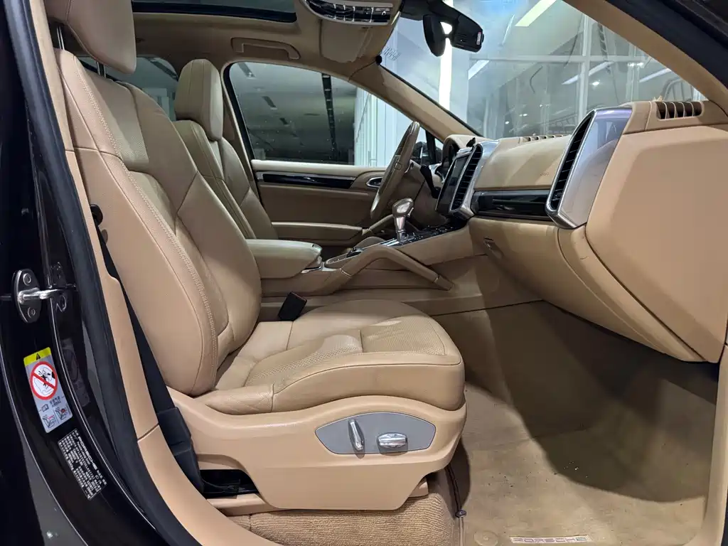Porsche Cayenne S 2011