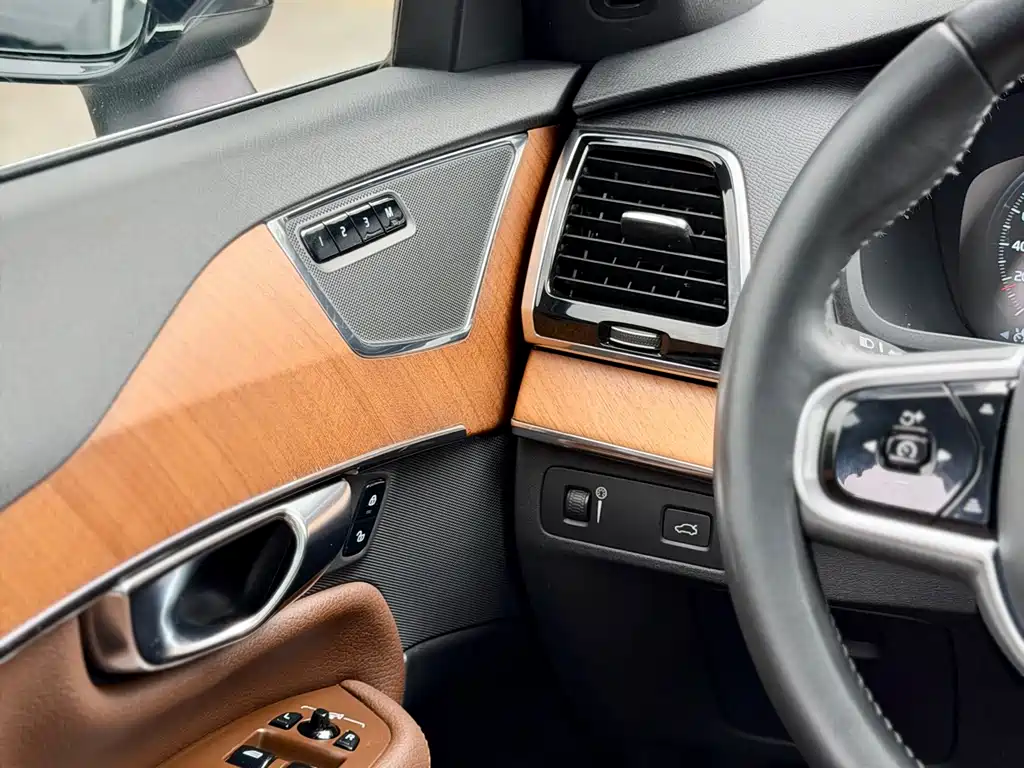Volvo XC90 2022 B6 Momentum 7-seater