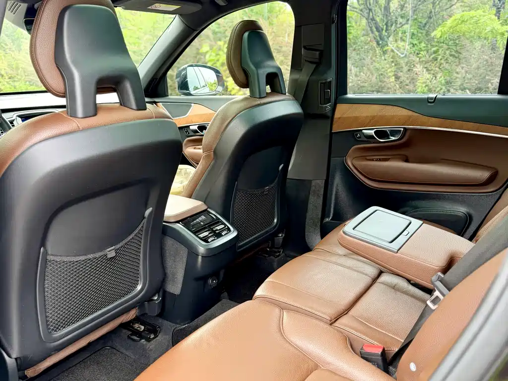 Volvo XC90 2022 B6 Momentum 7-seater