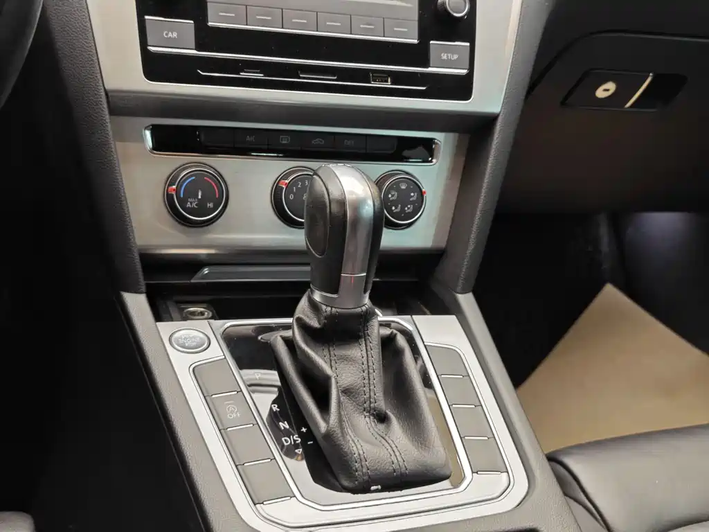 Magotan 2019 280TSI DSG Comfort Edition China VI