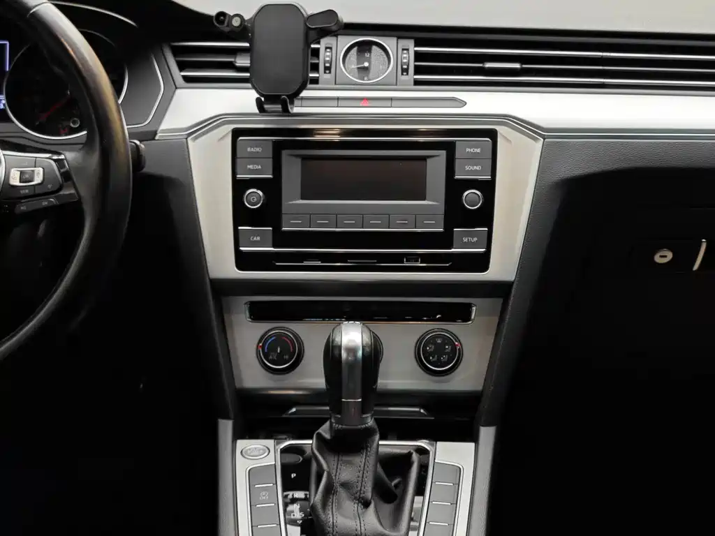 Magotan 2019 280TSI DSG Comfort Edition China VI