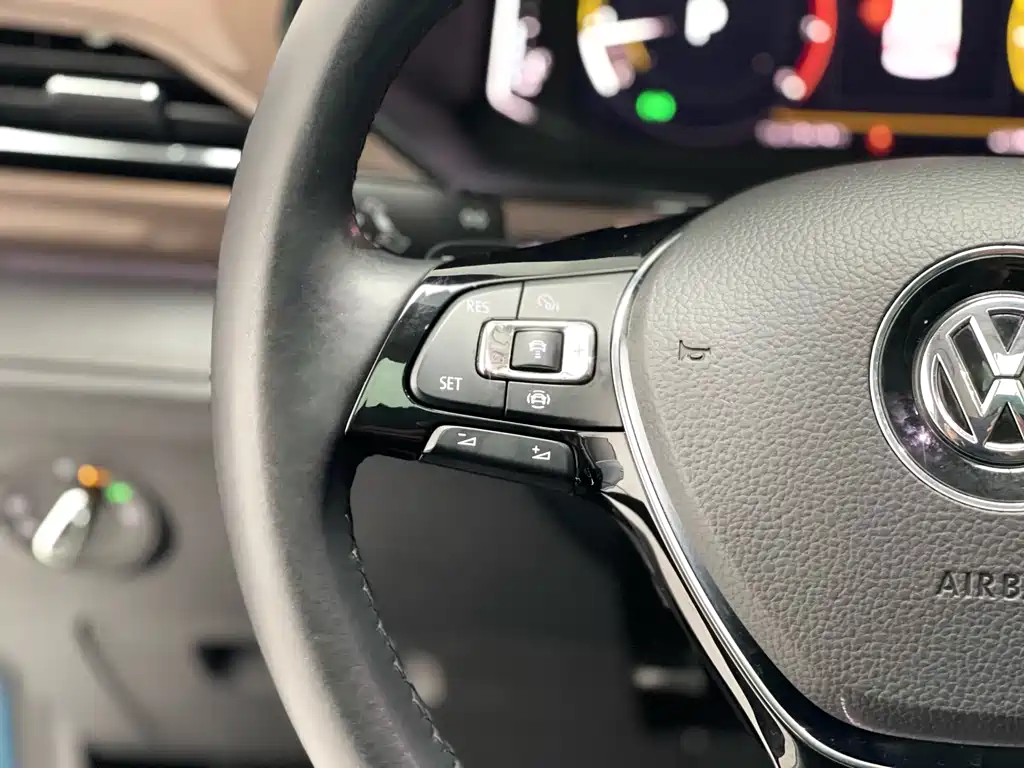 Volkswagen Tharu 2019 330TSI AWD Flagship Edition China VI