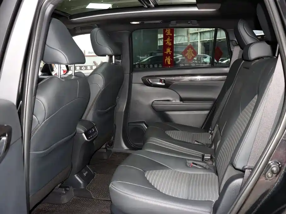 Toyota Crown Kluger 2022 2.5L HEV AWD Premium