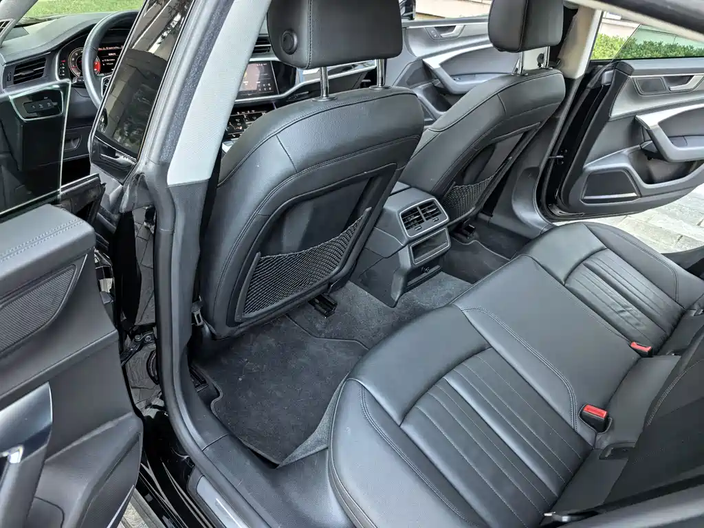 Audi A7 2021 40 TFSI Luxury