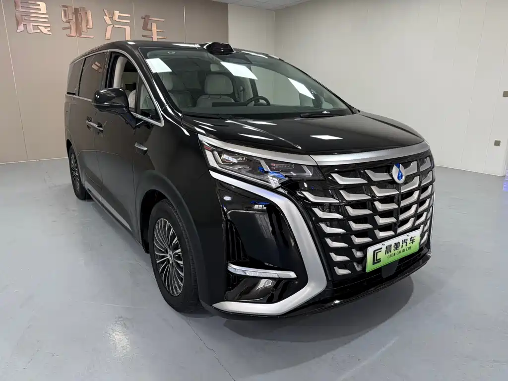 Denza D9 2025 DM-i Intelligent Driving Edition 1020 AWD Flagship