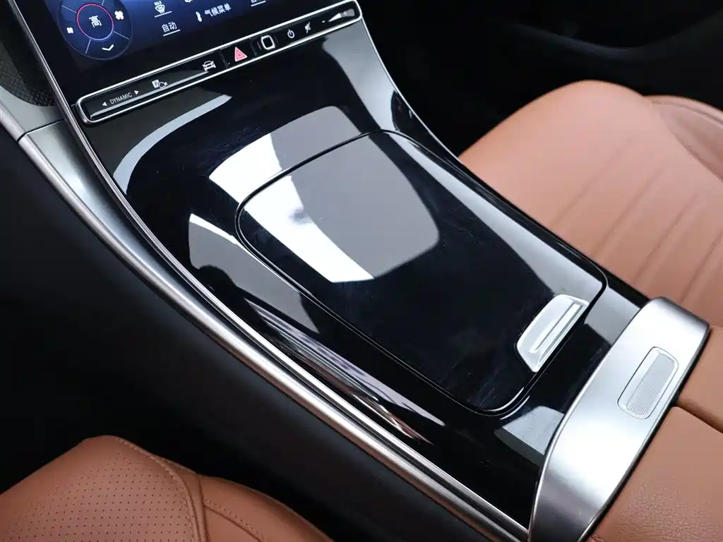 Mercedes-Benz GLC 2023 GLC 260 L 4MATIC Sport 5-Seater