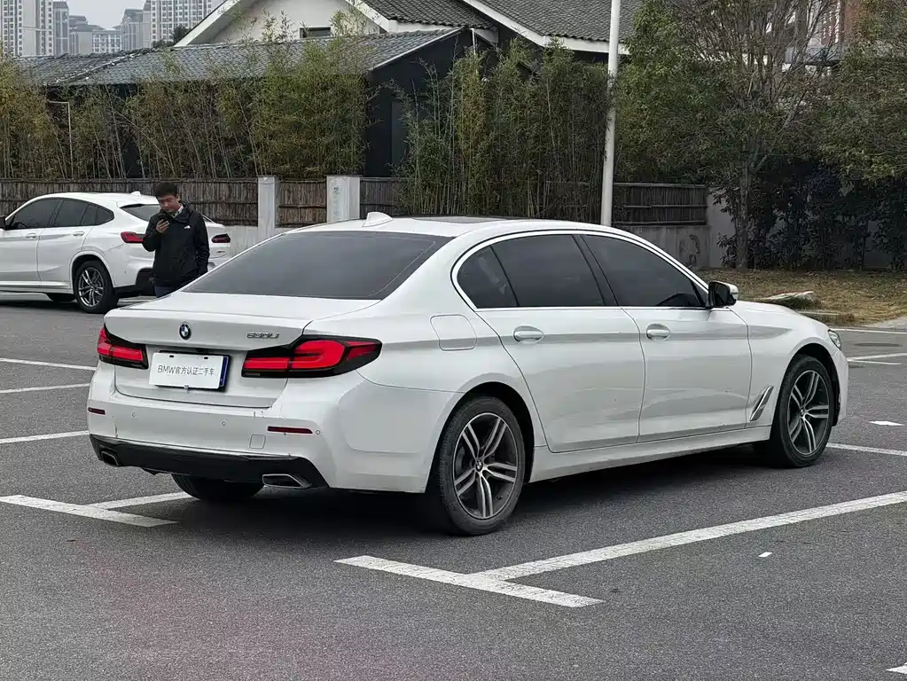 BMW 5 Series 2023 530Li Leading Edition Luxury Package