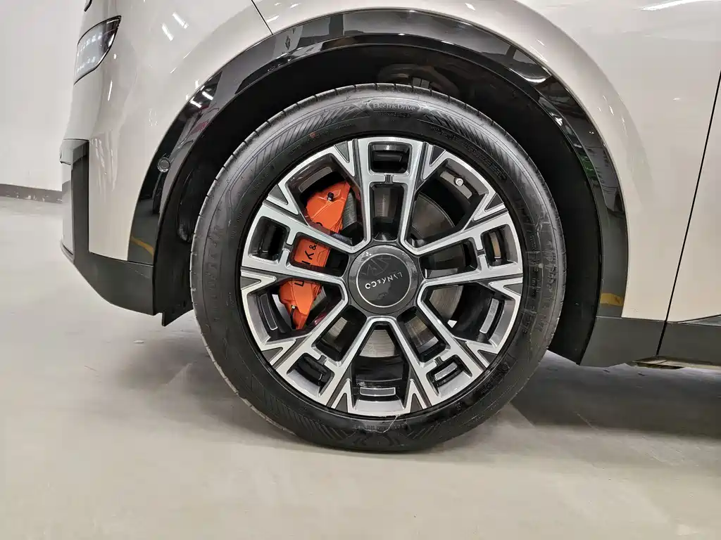 Lynk & Co 900 2025 2.0T Ultra 6-Seater