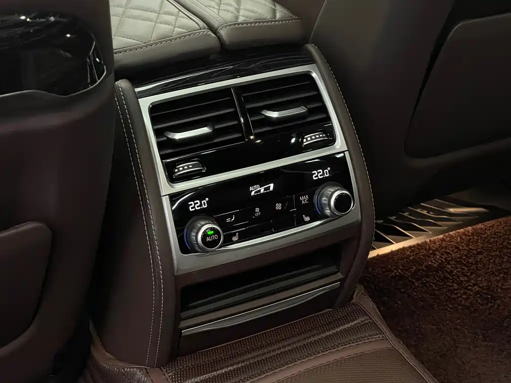 BMW 7 Series 2021 740Li Leading Edition M Sport Package