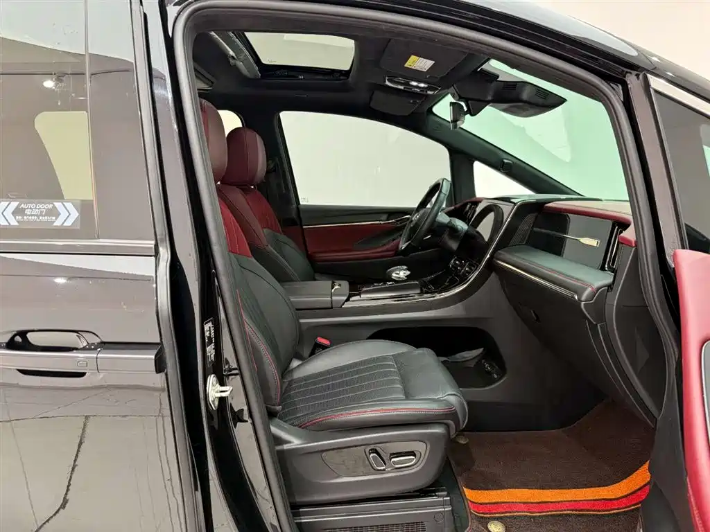 GAC Trumpchi M8 2023 Grandmaster Series Hybrid Yuzun Edition