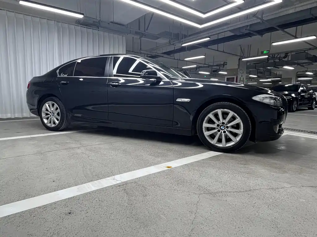 BMW 5 Series 2012 530Li Leading Edition