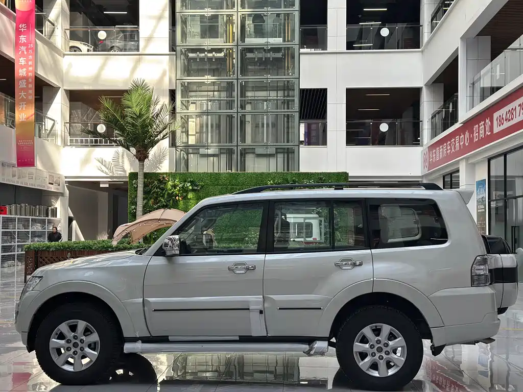 Pajero (Imported) V93 2020 3.0L Automatic