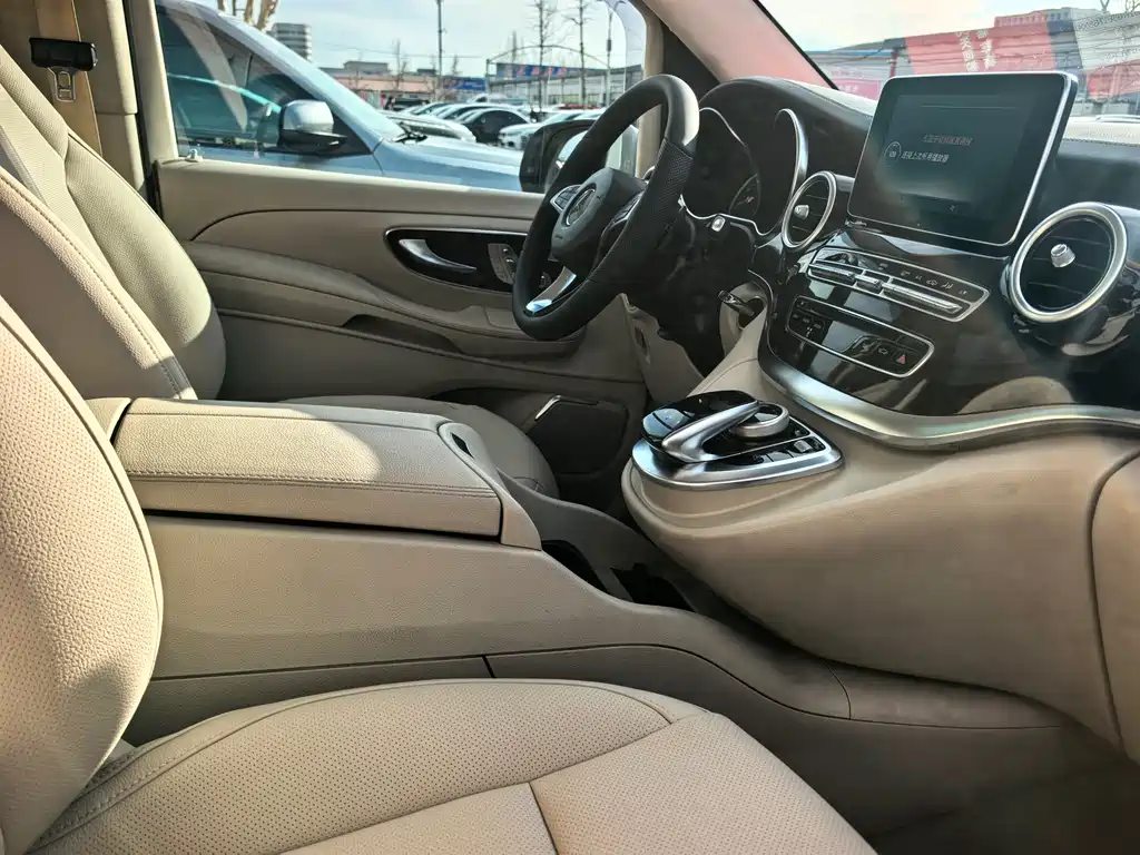 Mercedes-Benz V 260 L Exclusive (2016)