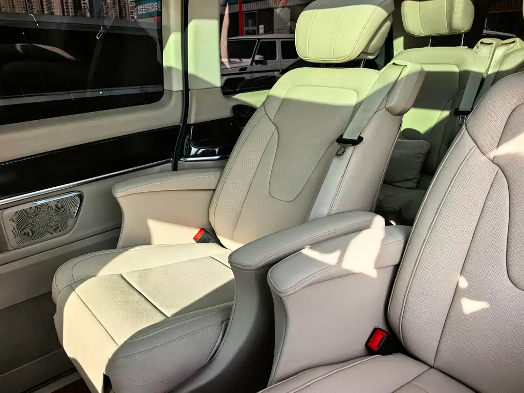Mercedes-Benz V 260 L Exclusive (2016)