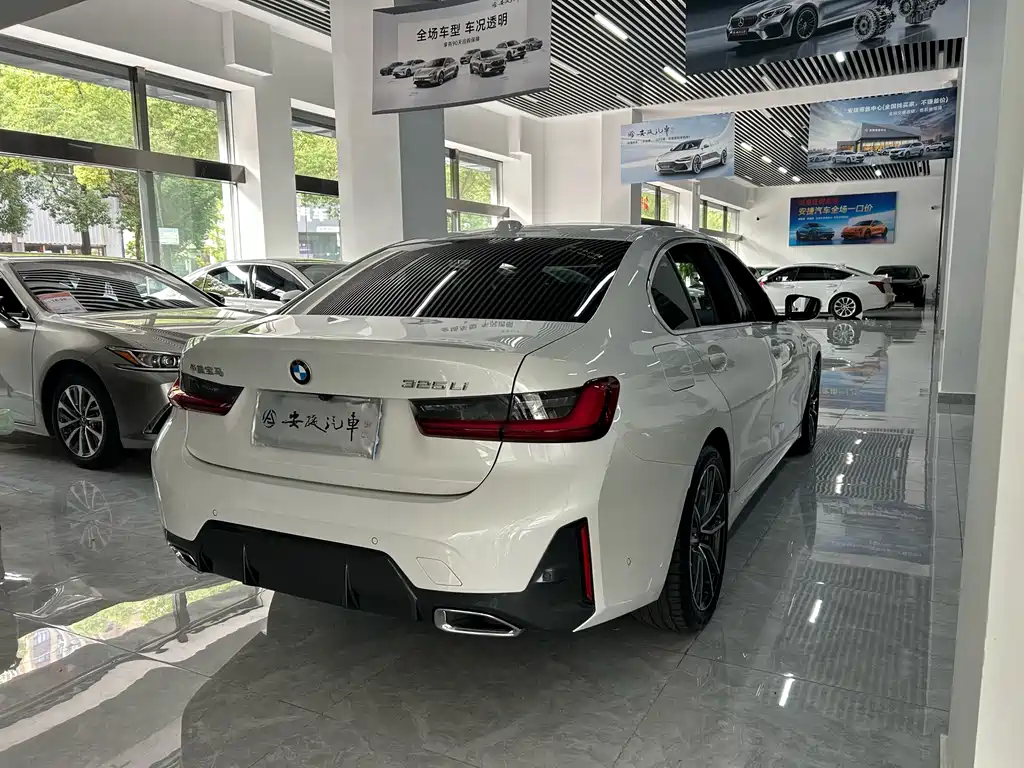 BMW 3 Series 2023 325Li M Sport Package