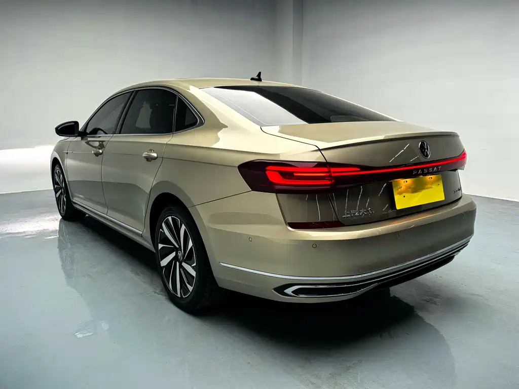 Passat 2022 330TSI Luxury Edition