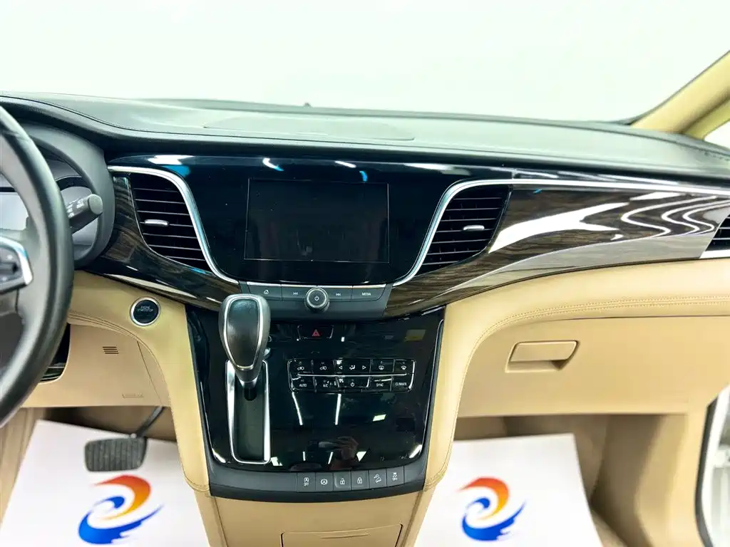 Buick GL8 2018 ES 28T Flagship China VI