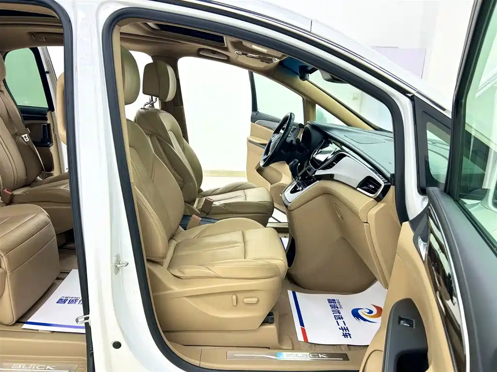 Buick GL8 2018 ES 28T Flagship China VI