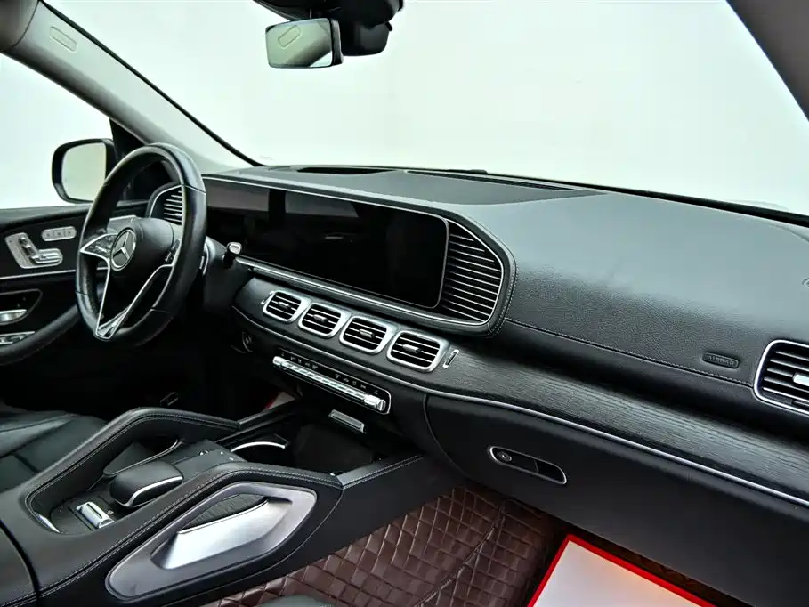 Mercedes-Benz GLE 450 4MATIC Luxury (2024)