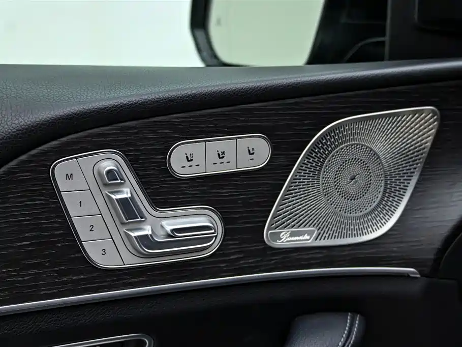 Mercedes-Benz GLE 450 4MATIC Luxury (2024)