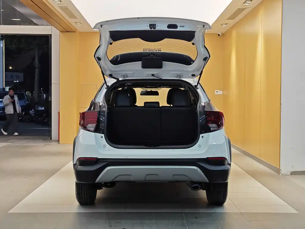Yaris L 2020 Yaris L X 1.5L CVT Luxury Edition