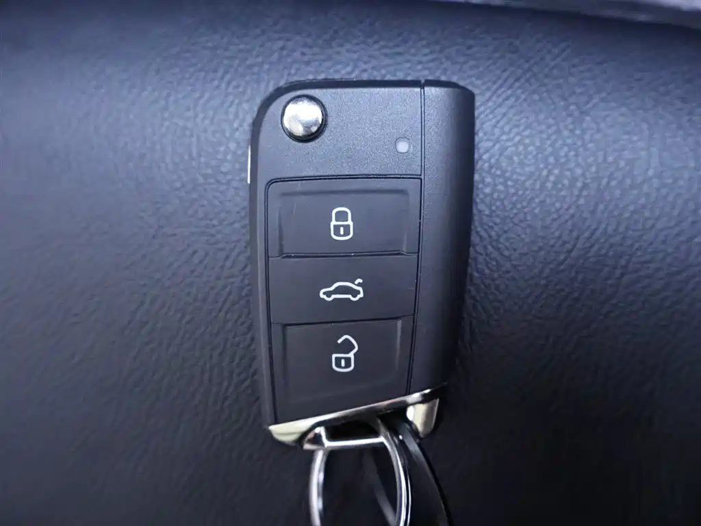 Tayron 2020 330TSI 2WD Luxury Smart Connect
