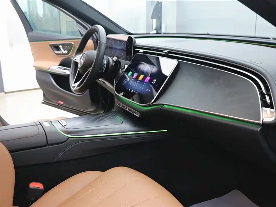 Mercedes-Benz E-Class 2024 E 300 Fashion Sport Edition