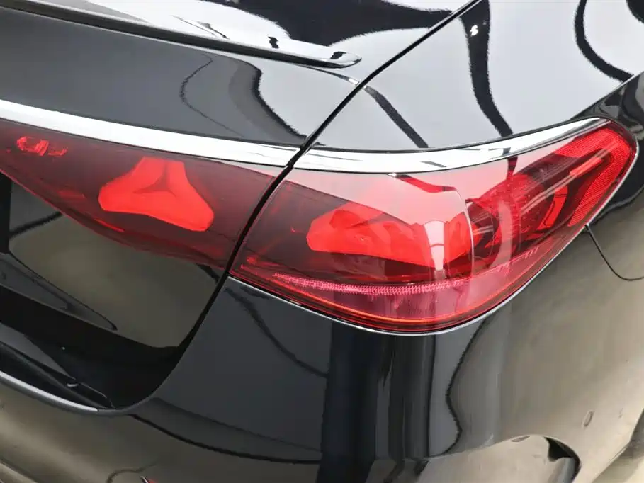 Mercedes-Benz E-Class 2024 E 300 Fashion Sport Edition