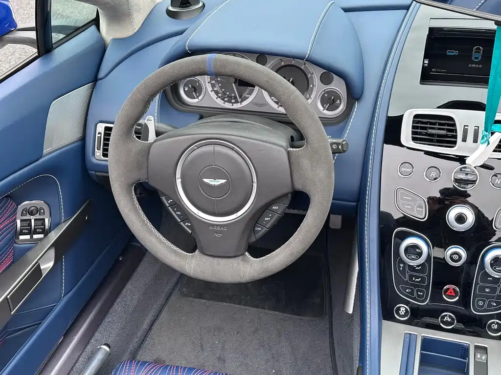 2017 Aston Martin V8 Vantage S 4.7L British Limited Edition Roadster
