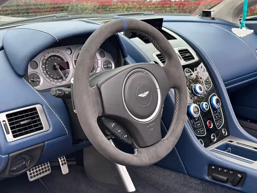 2017 Aston Martin V8 Vantage S 4.7L British Limited Edition Roadster