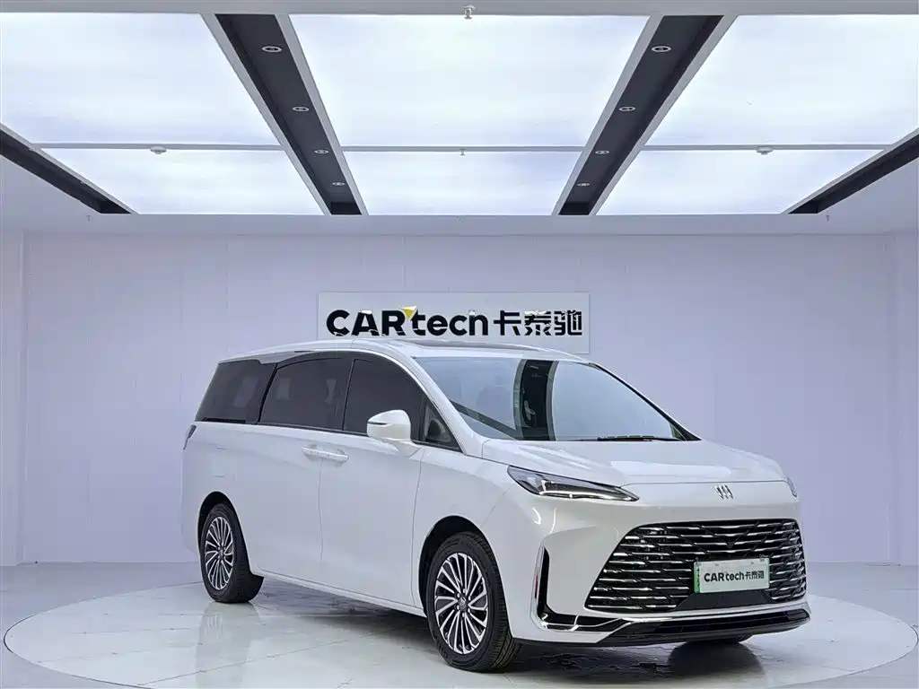 Buick GL8 PHEV 2025 Lushang Exclusive Edition