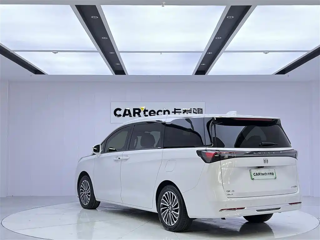 Buick GL8 PHEV 2025 Lushang Exclusive Edition